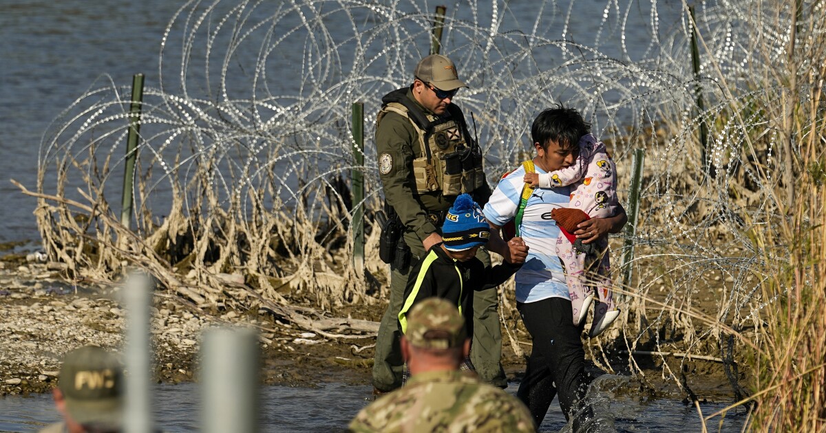 Trump administration plans to revive family detention for migrants